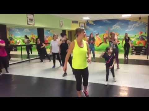 Sigamos bailando - Gianluca Vacchi & Luis Fonsi ft Yandell - Sally zumba fitness
