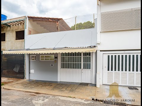 Linda casa c/ terraço e subsolo no centro de Brasília (Asa Sul) 5 quartos