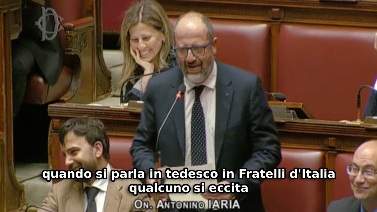 CAOS IN AULA ALLA CAMERA DURANTE L'INTERVENTO DI ANTONINO LARIA DOPO L'ATTACCO A FRATELLI D'ITALIA
