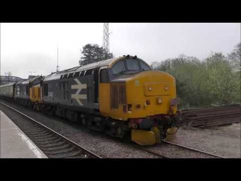 37402 and 37409 on the 'Easter Highlander'. 20/04/19 - 22/04/19.