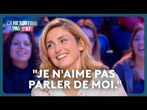 Julie Gayet face à Michel Cymes : sa famille de médecins, ses allergies, son engagement féministe