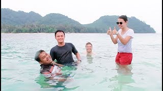 Indonesian Try To Speak Portuguese (Swear-Jokes)