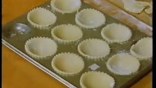 Marc Almond of Soft Cell making mince pies.