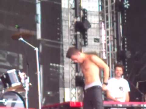 Luca Hänni zieht sich aus ♥ Crazeeeeeeeey♥