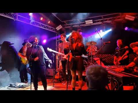 Jade MacRae & Mahalia Barnes - No Matter What I Do @ Schlachtgarten - Krefeld - 2022.09.02