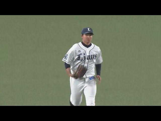 【9回表】好守連発!! ライオンズ・鈴木将平 見事な背走キャッチを見せる!! 2022年3月15日 埼玉西武ライオンズ 対 北海道日本ハムファイターズ