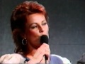 Anni Frid Lyngstad Gunga I En Hammock Gast Hos Hagge