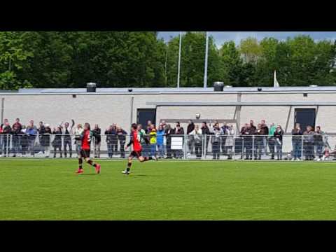 Beslissende goal Mark Schut vanm tegen Sporting Martinus. 2-1.