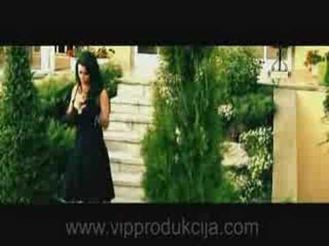 ana i cira dim od cigarete