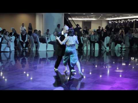 Horacio Godoy  and  Cecilia Berra  are  dancing  to  "  Reliquias Porteñas  "  by  Sexteto Milonguero  at  Dubai Tango Festival  in  2015