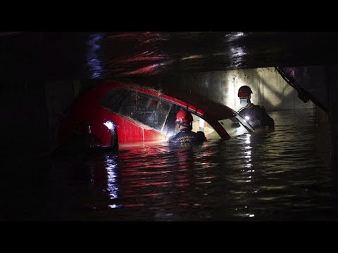Video Thumbnail: No Comment: the search for survivors in Spain's submerged car parks