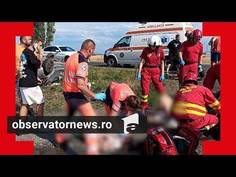 Accident de groază în Arad. Cinci tineri, grav răniţi după ce s-au răsturnat cu maşina