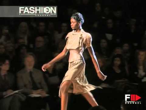 Fashion Show "Vivienne Westwood" Autumn Winter 2007 2008 Pret a Porter Paris 3 of 4 by Fashion Chann