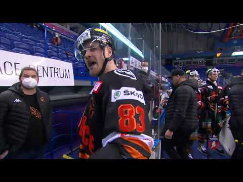 1. zápas Kvalifikácie bitka Martin Belluš vs. Samuel Zahradník