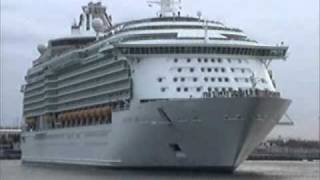 preview picture of video 'NAVIGATOR OF THE SEAS - CORAL PRINCESS - JEWEL OF THE SEAS - SEVEN SEAS NAVIGATOR 01-24-2011'