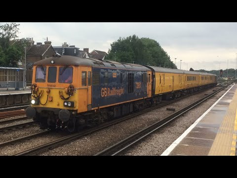 GBRF 73961 & 73965 Coming Into Tonbridge Working The 1Q56 Network Rail Test Train 10/7/21