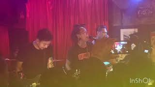 Download lagu DevilDice feat Bob Marjinal {Reach for the sky} mp3