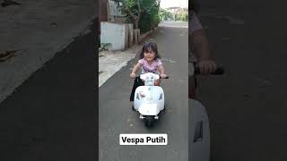 Download lagu Vespa Putih ๐ต๐ต๐ต #vespa #putih #bocil #lucu #motor #shorts #viral #trending mp3 Download lagu Vespa Putih ๐ต๐ต๐ต #vespa #putih #bocil #lucu #motor #shorts #viral #trending mp3