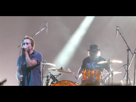 Pearl Jam - 2022-05-13, Oakland Arena, Oakland, CA Full Show Multicam, Soundboard 4K, Second Night!