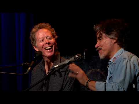 eTown On-Stage Interview - John Oates