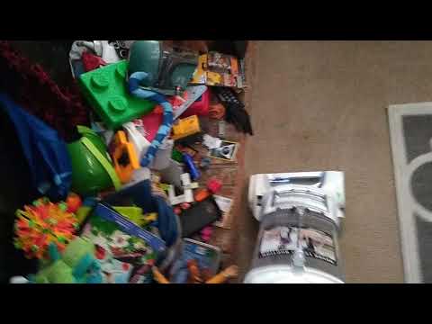 What did the shark pickup after using the Dyson? 🤔