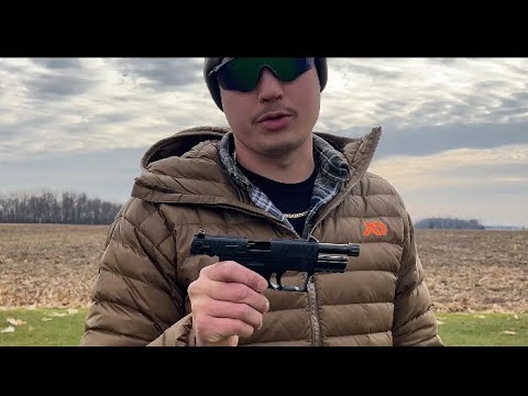 My Wife's First Impressions of a Walther P22Q - She's not a Shooter