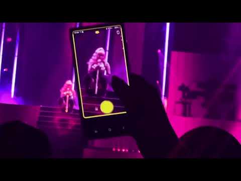 Nicki Minaj - Pink Birthday - Night 1 Chicago. Gag City Tour
