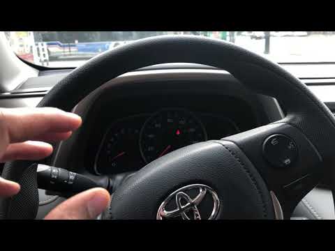 Toyota RAV4 – Turning on the fog lights