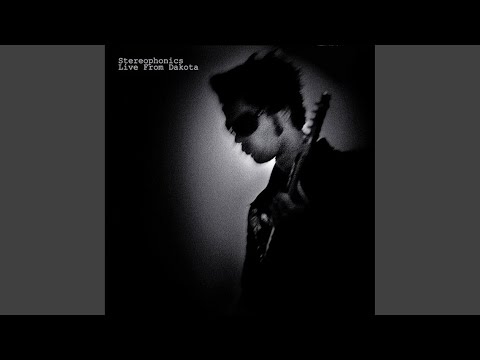 Videoclip de Madame Helga (Live From Dakota / 2005) — Stereophonics