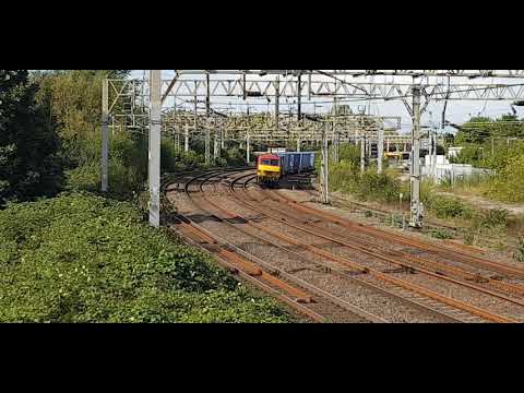 4M25 vs 4S44 - DB90's vs DRS88's - Multimodal vs Minerva? @ Queensville curve, Stafford