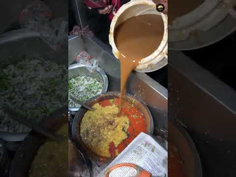 Subha 3 Baje Chole Kulche in Delhi🔥🤯 ( Late Night Street Food)