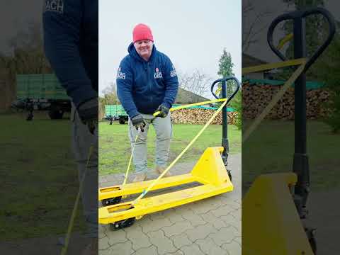 Hubwagen auf den Anhänger bringen – einfacher Hack für sicheres Verladen 🛠️