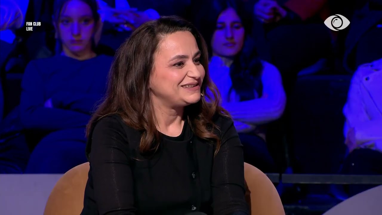 Motra e Rozanës sqaron njëherë e mirë debatin me Rezartën: Po pres të dalë që... -Fan Club