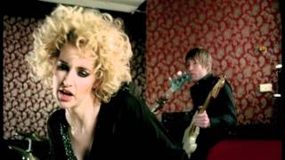 THE BRAND NEW HEAVIES &quot;Surrender&quot; (Official Video) (HD)