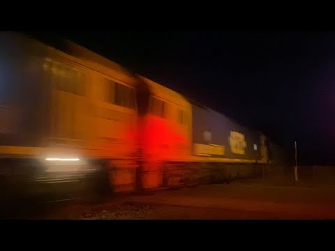 Pacific National 9155 Broad Gauge Grain with BL28 G522 at night headed towards Ballarat 24/1/2025