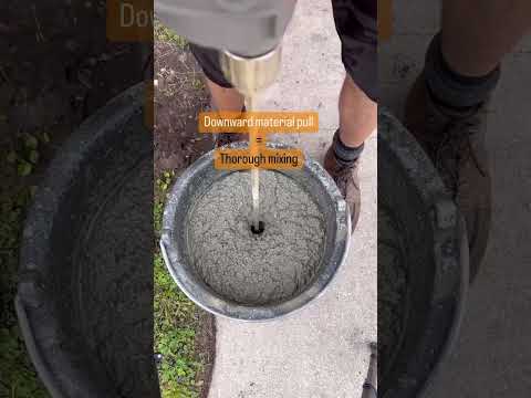 Mix an 80lb bag EASY + QUICK + NO SPLATTER 🤯 #drywall #tools #shorts