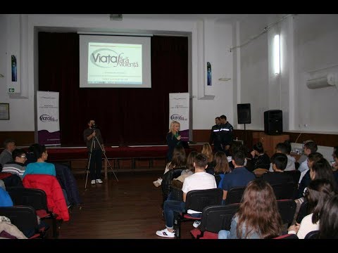 Ora de educatie juridica la Colegiul Național Mircea cel Batran din Rm  Vălcea