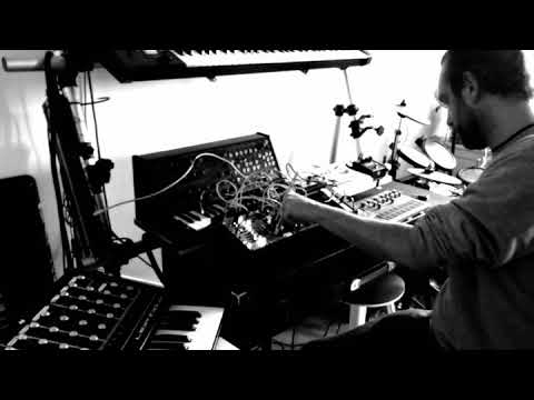 Modular stuff / malekko varigate seq/ cavisynth odlpg /dreadbox hysteria vco