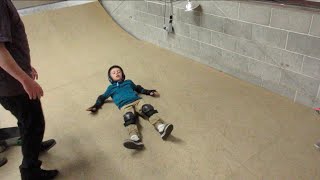 BROKEN BACK SKATEBOARDING AT THE SKATEPARK || SKATEBOARDING FAILS