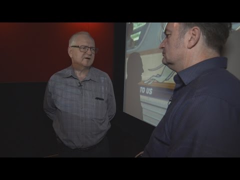 Peter Hess von JVC Deutschland stellt uns den JVC DLA-X 7500 Heimkinoprojektor vor