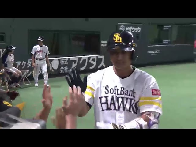 【3回裏】ホークス・江川 一軍復帰後絶好調!! レフトへのソロアーチで追加点!! 2016/8/26 H-M