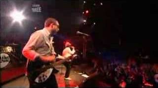 Maximo Park : Graffiti (Live a tLeeds Festival 2006)