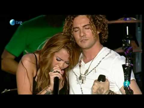 Miley cyrus & David Bisbal - WHEN I LOOK AT YOU - Rock in Rio Madrid 2010