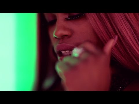 Safari Vie "Different" Dir By @Archetto