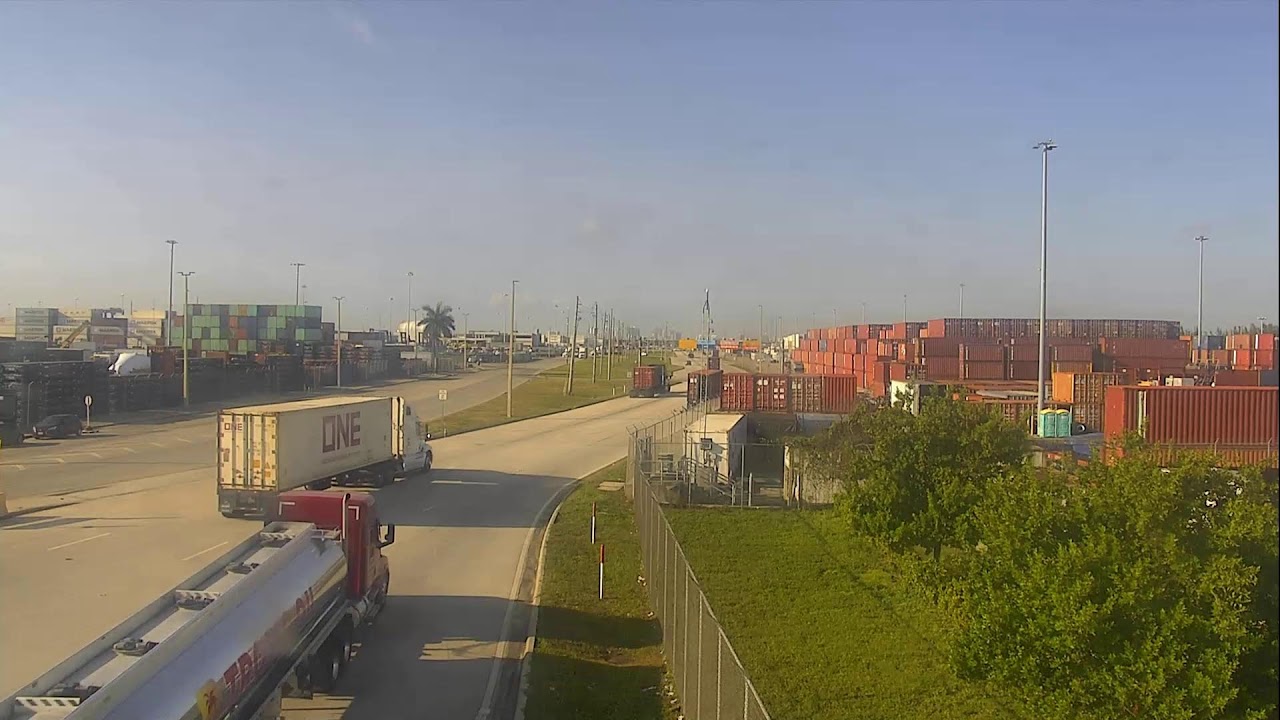 Live webcam view of Port Everglades Cargo Terminal Traffic