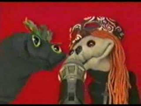 Sifl and Olly - Video to "Fake Blood"