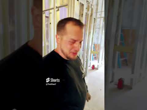 5 8! Reign sour gummy worm 🐛 #1sip #fyp #viralvideo #shorts