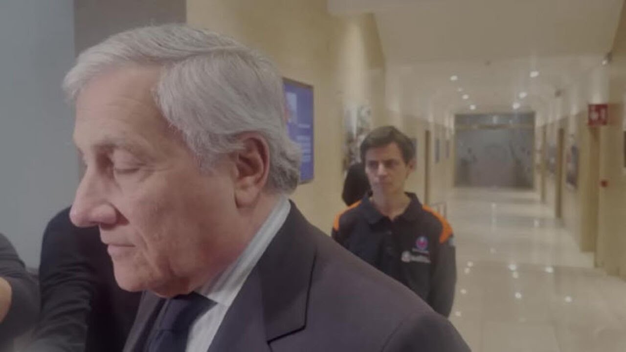 Tajani, rimpatri italiani: "Inviati carabinieri e finanza in Medio Oriente contro truffe sui voli"