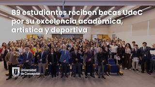 89 estudiantes reciben becas UdeC por excelencia académica, artística y deportiva