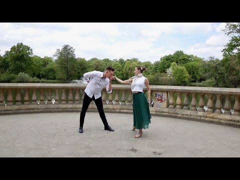 PIERWSZY TANIEC  - "Nie obiecuj nic" utwór z musicalu "PILOCI" Teatru Muzycznego ROMA